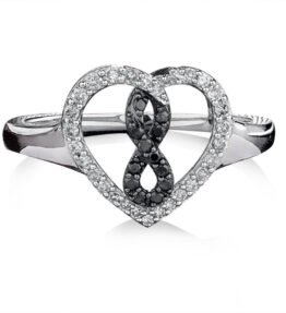 Heart shape diamond ring with combination of black stones for your beloved