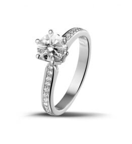 Round diamond ring for the pricess of your heart